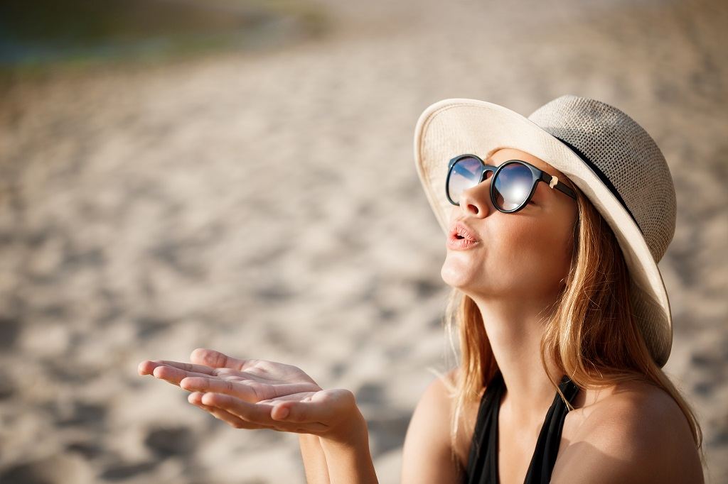 Come gli antiossidanti possono proteggere la pelle dai danni del sole e dall'inquinamento