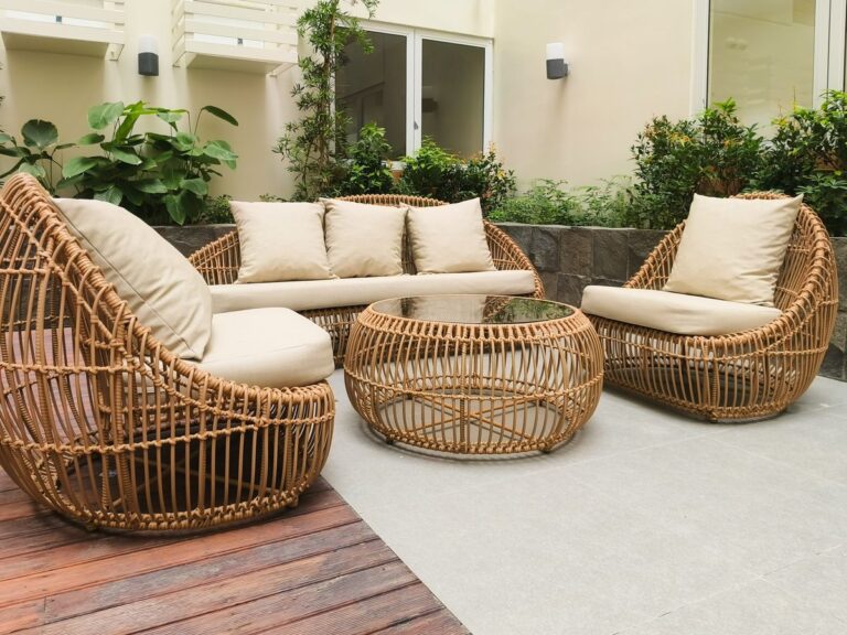 Salotto da giardino in rattan su terrazza