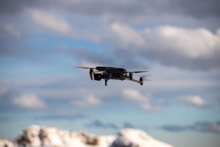 DJI Air 3S: Recensione Completa 2026 (Pro, Contro e a Chi Conviene)