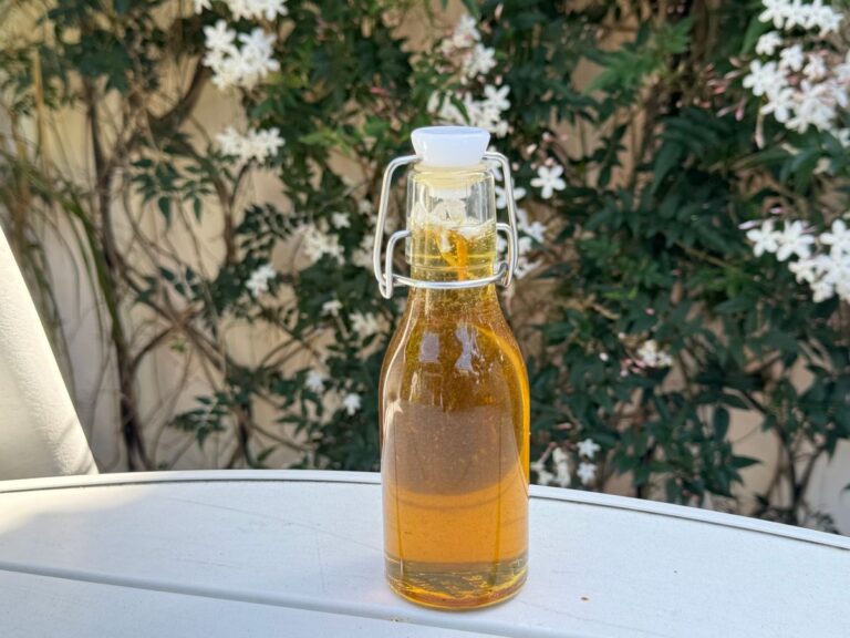 Bottiglia di olio extravergine di oliva